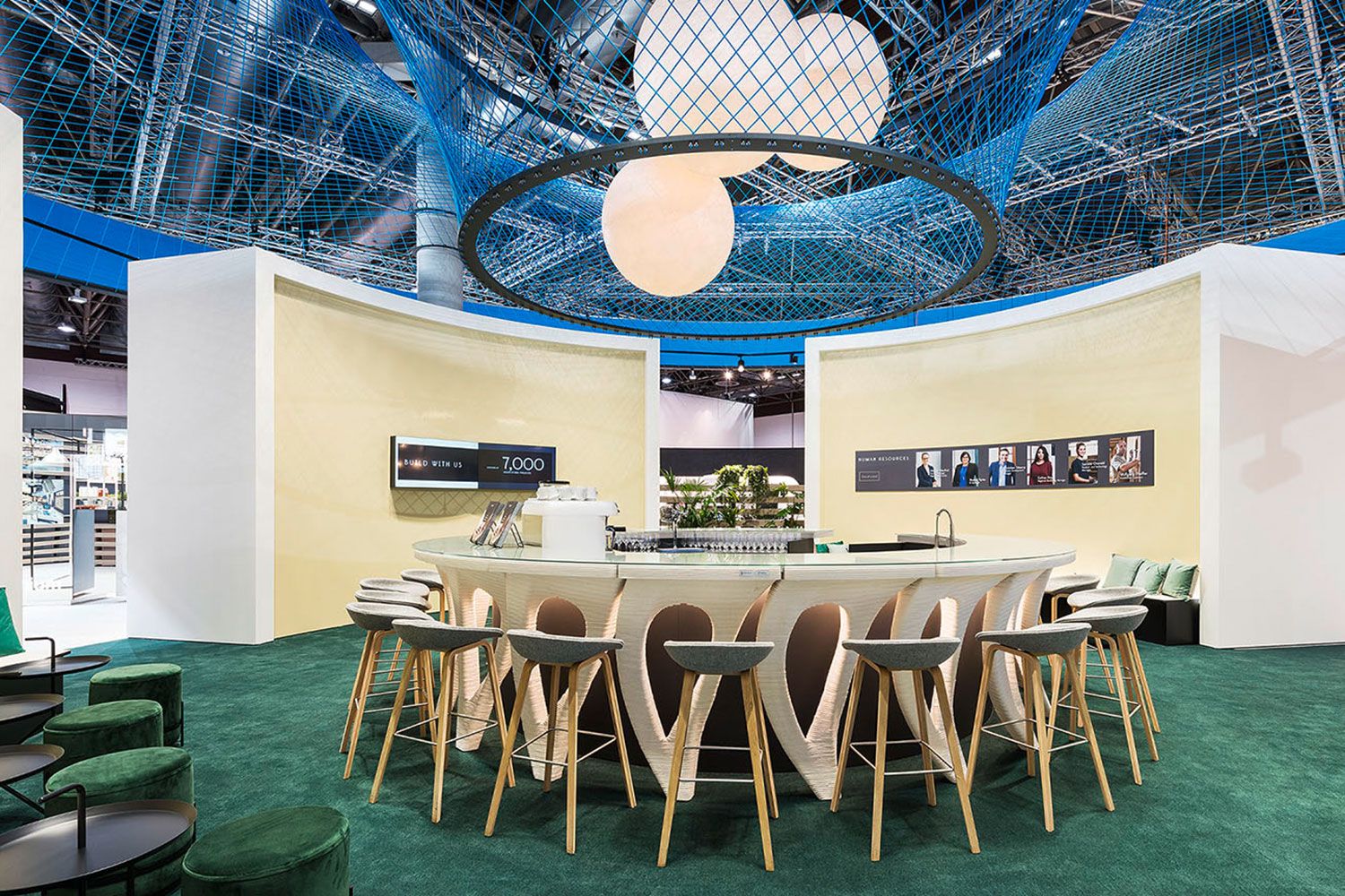 Messestand 7 - umdasch EuroShop 2020 - Innenarchitektur Design - DOBAS AG © umdasch.jpg