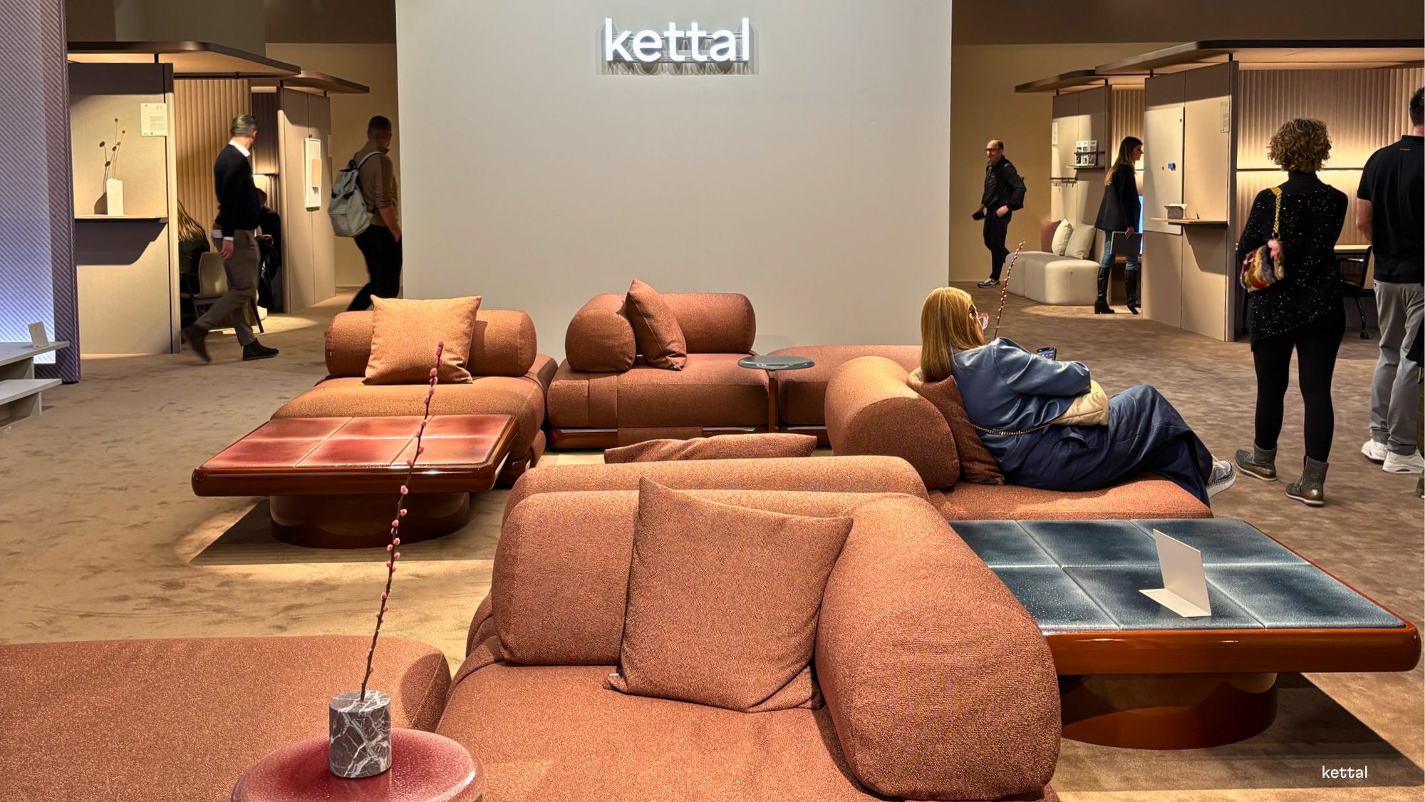 Kettal Moebelmesse Mailand - Innenarchitektur Design - DOBAS AG.jpg