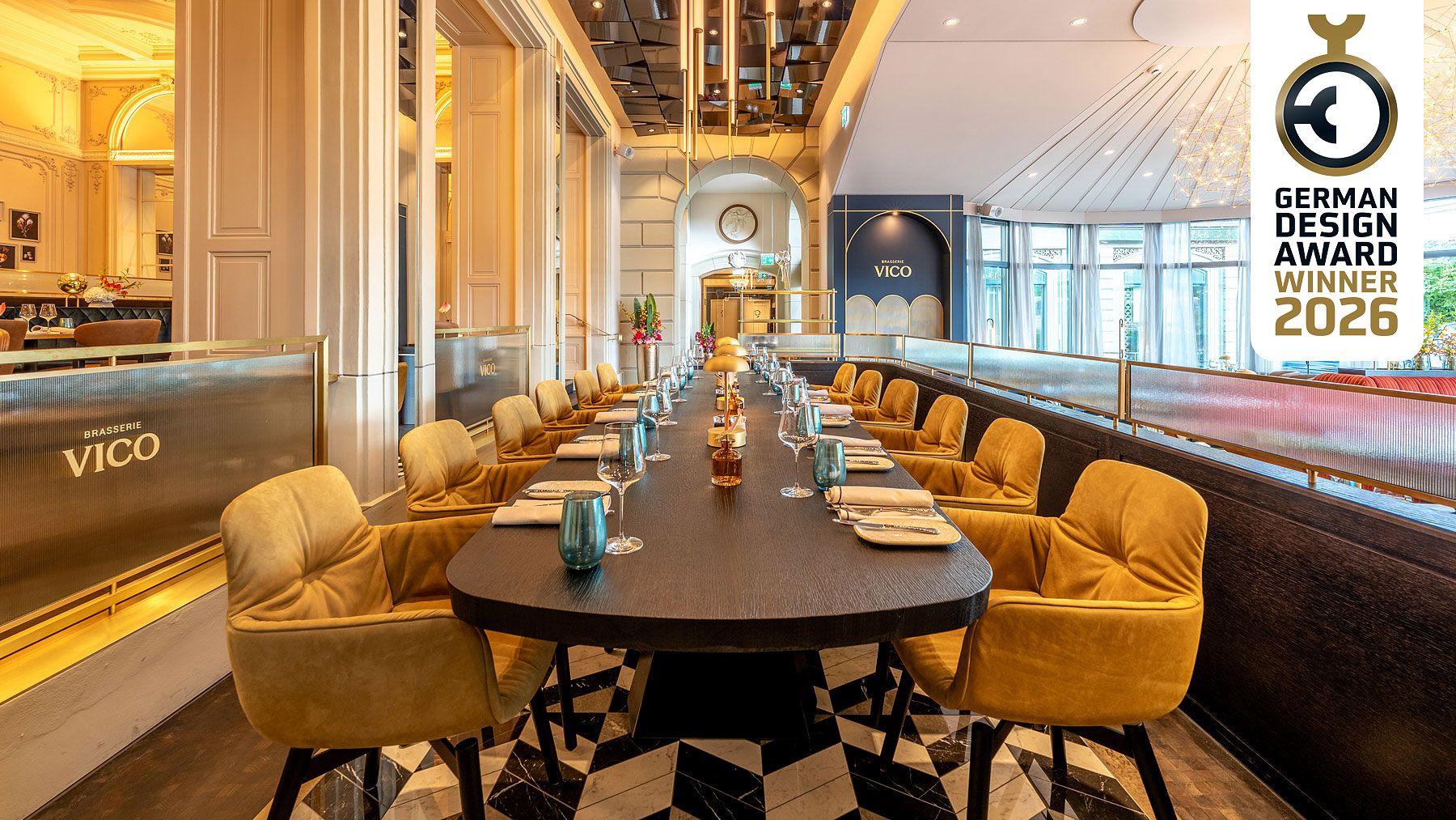 Restaurant Brasserie VICO 4 GDA Label - Hotel Schweizerhof Luzern - Innenarchitektur Design Restaurant - DOBAS AG © Elmar Laubender.jpg