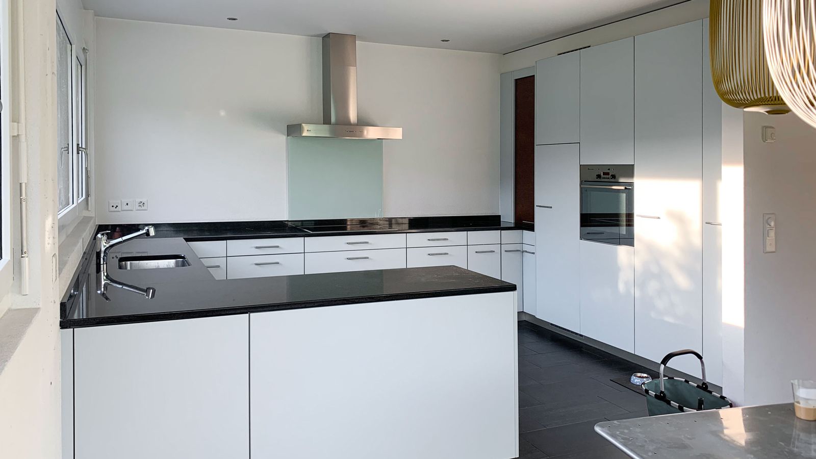 Privatkueche vor Umbau 1 - Innenarchitektur Design - DOBAS AG.jpg