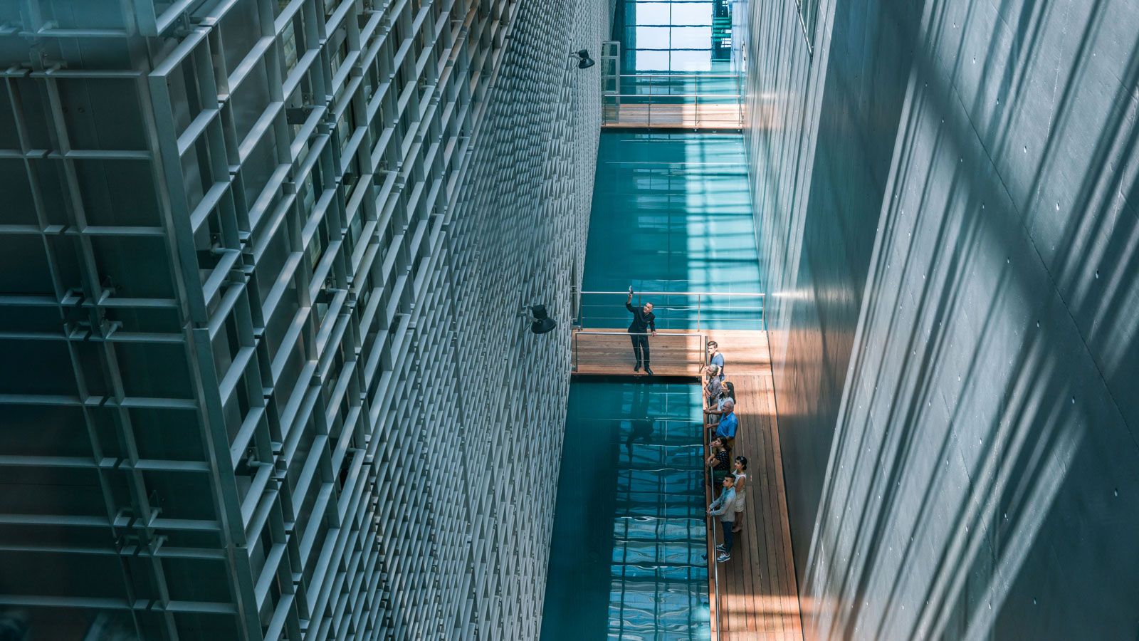 Besichtigung KKL Kunst Kongress Zentrum Luzern - Architekt Jean Nouvel © Urs Wyss.jpg