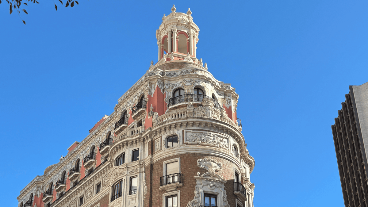 Valencia Stadtbesuch 3 - DOBAS AG © DOBAS.png