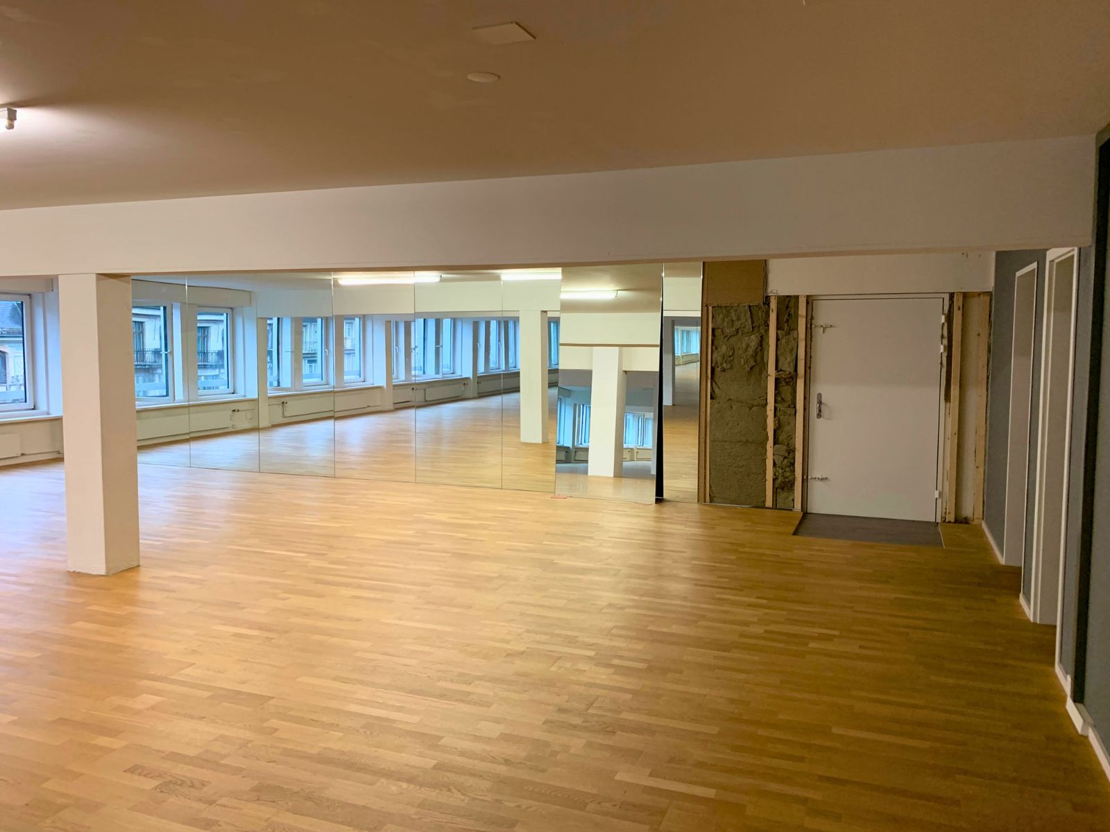 Umbau Buero Luzern 10- Innenarchitektur Design Umsetzung - DOBAS AG.jpg