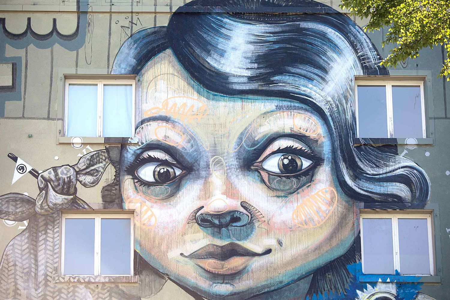 Mural Luzern Himmelrich - QueenKong.jpg