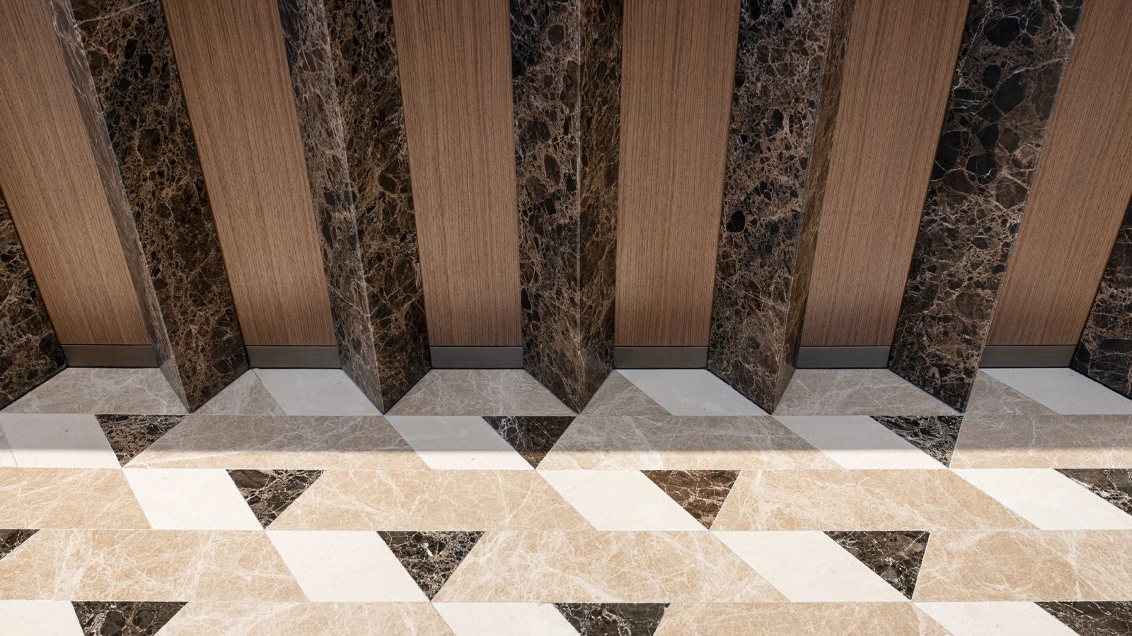 Uhren-Boutique London 5 - Retailer Luxussegment - Innenarchitektur Umsetzung - DOBAS.jpg