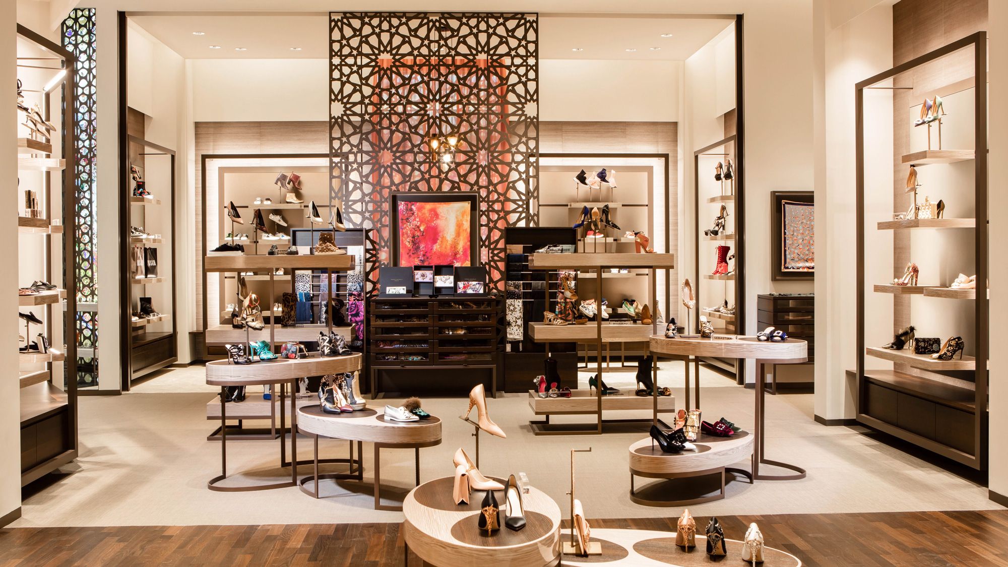 Fifty One East Shoes + Handbags Boutique 4 - Darwish Holding - Innenarchitektur Design Umsetzung - DOBAS AG © Dow Photography.jpg