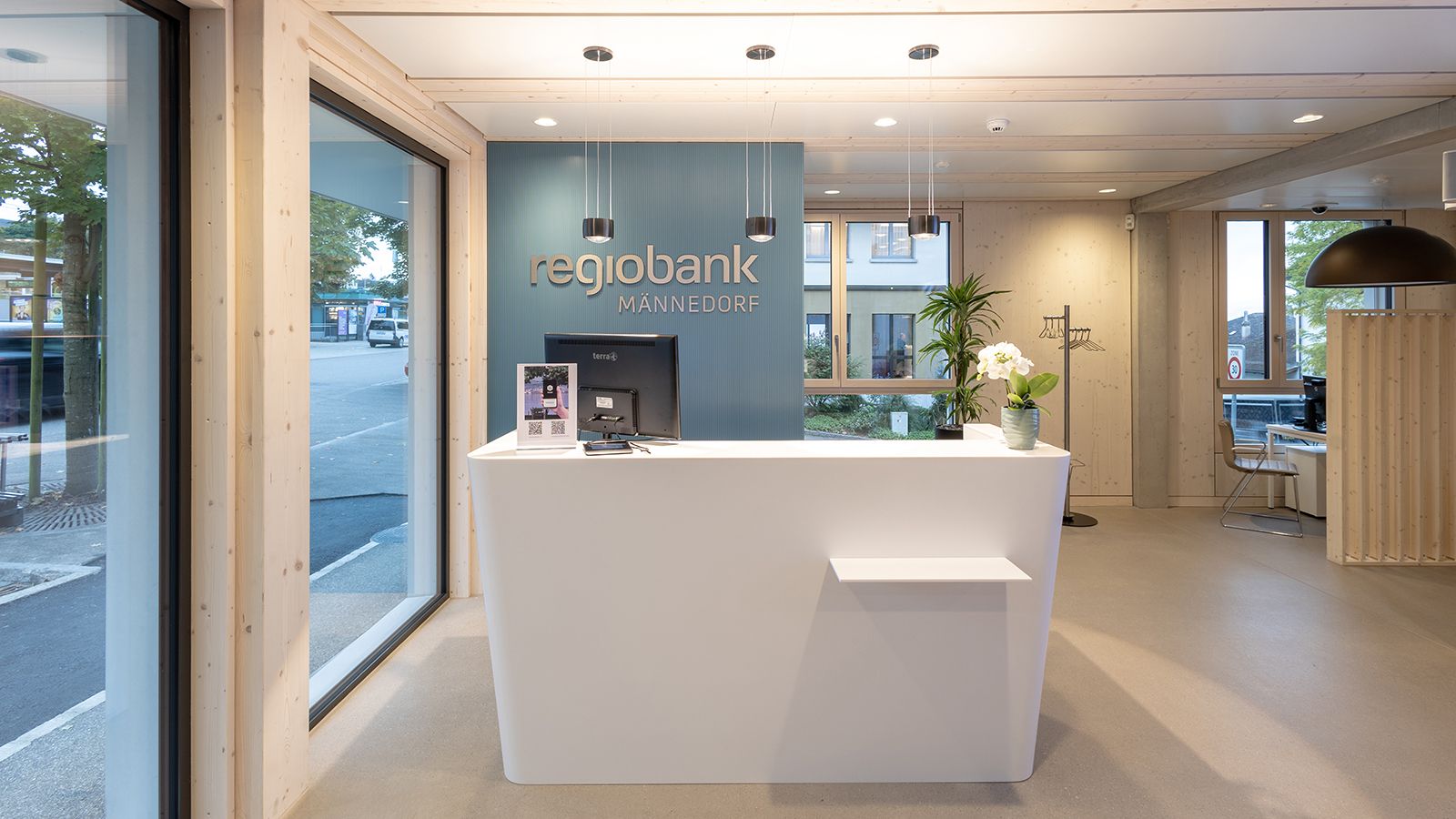 Regiobank Maennedorf Empfang 1 - Innenarchitektur Design - DOBAS Creation © DOBAS.jpg