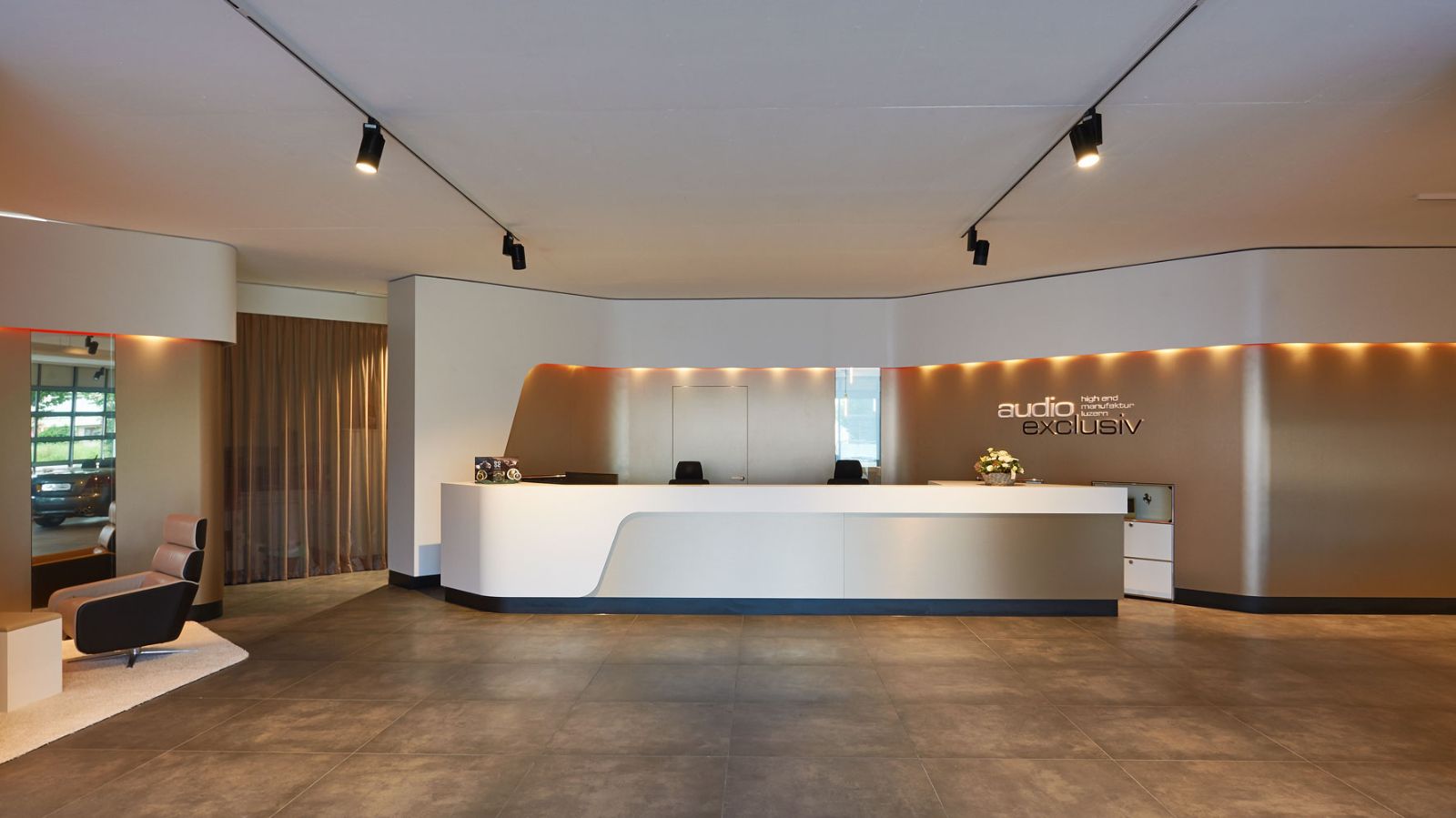 Showroom Werkstatt 5 - Audio Exclusiv AG - Innenarchitektur Design - DOBAS AG © Argolite.jpg