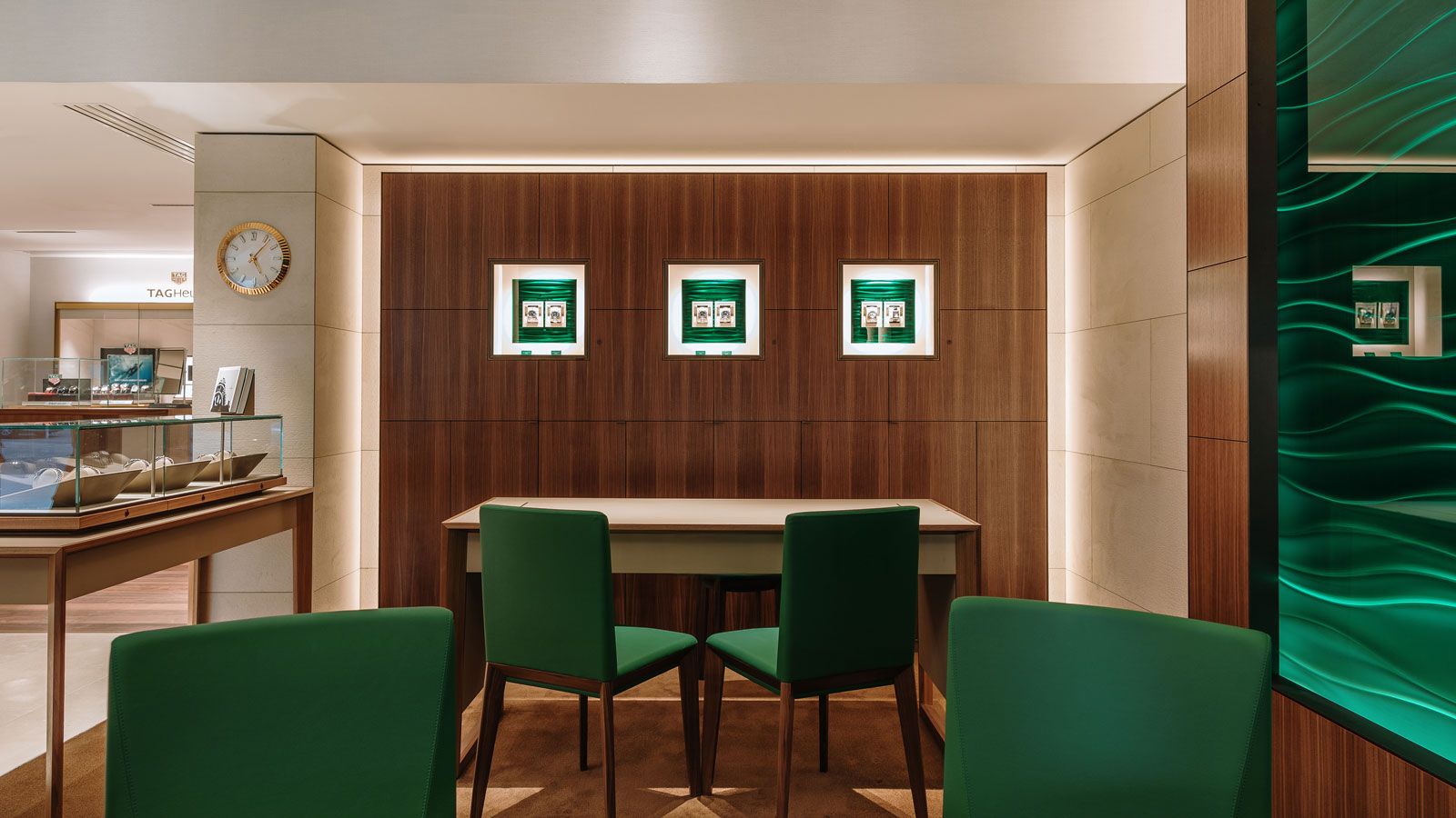 Multibrand Boutique 5 - Stephanides - Ladenbau - DOBAS AG © Karina Leonenko Photograph.jpg