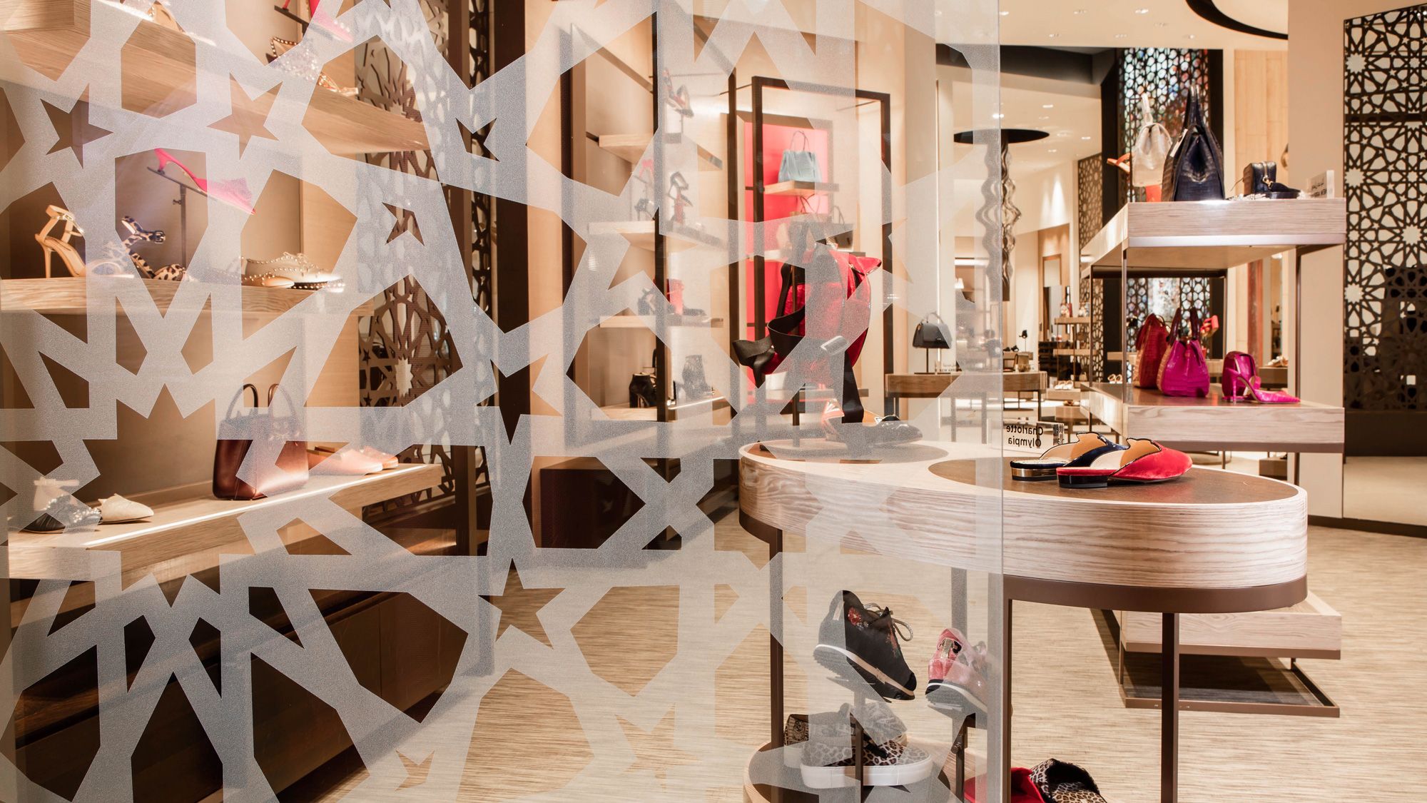 Fifty One East Shoes + Handbags Boutique 3 - Darwish Holding - Innenarchitektur Design Umsetzung - DOBAS AG © Dow Photography.jpg