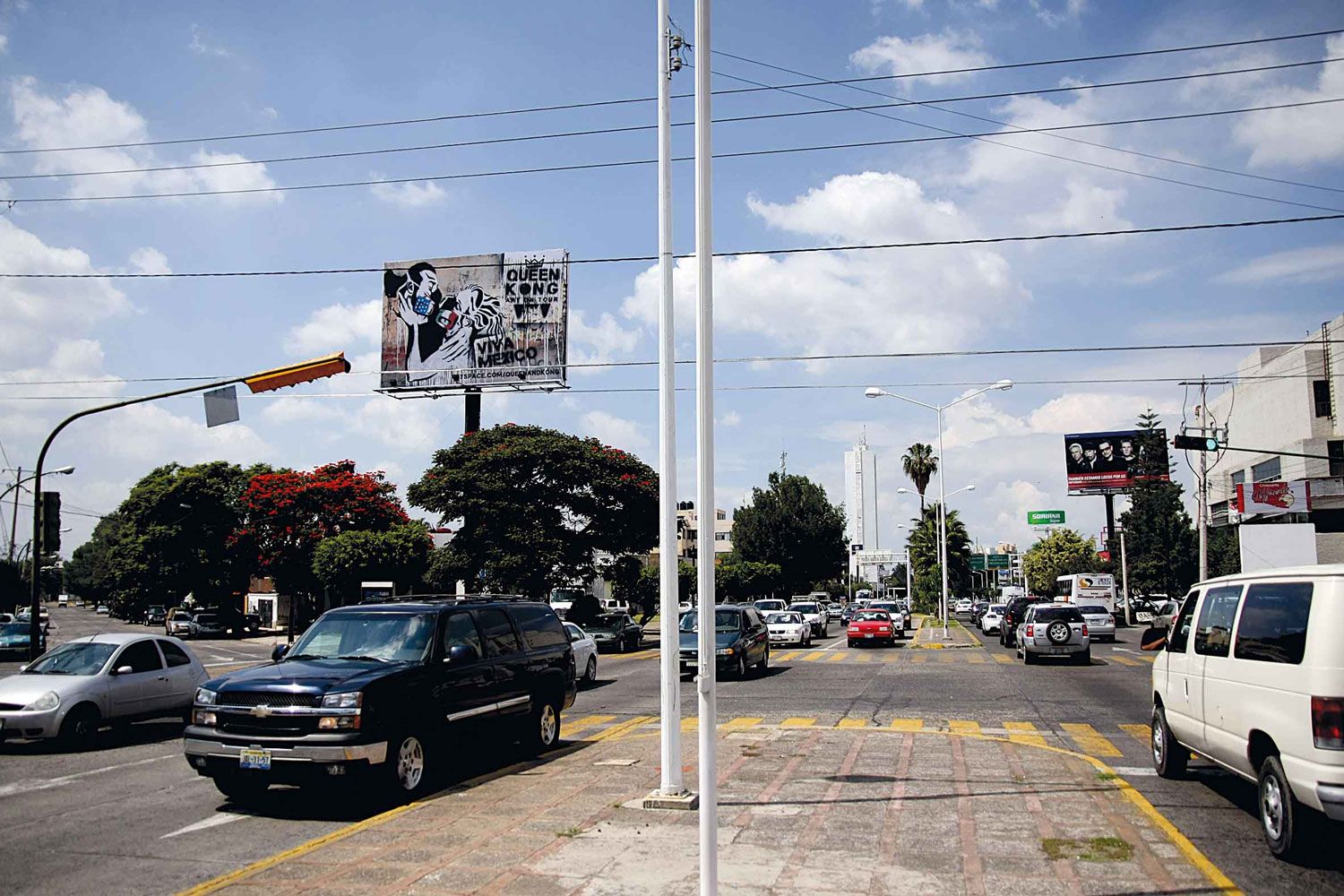 Billboard Guadalajara - QueenKong.jpg