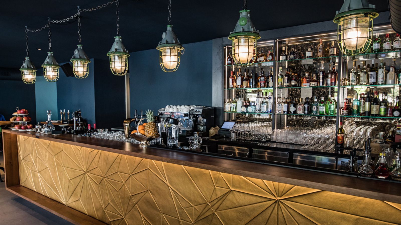 Kaspar Cafe Bar 4 - Herzgastro AG - Innenarchitektur Design - DOBAS AG.jpg