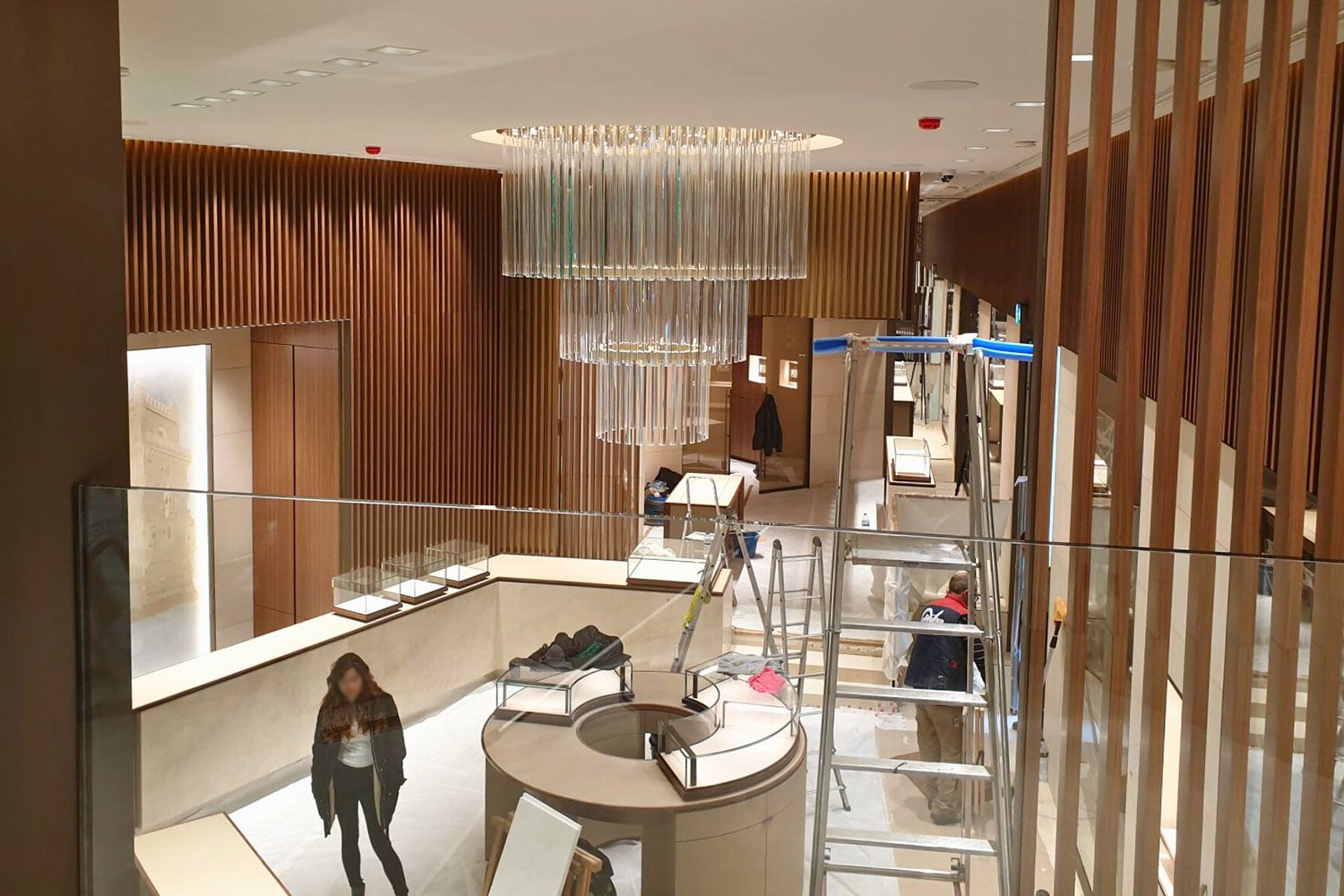 Umbau Boutique - Torres Joalheiros Lissabon - Innenarchitektur Umsetzung - DOBAS AG.jpg