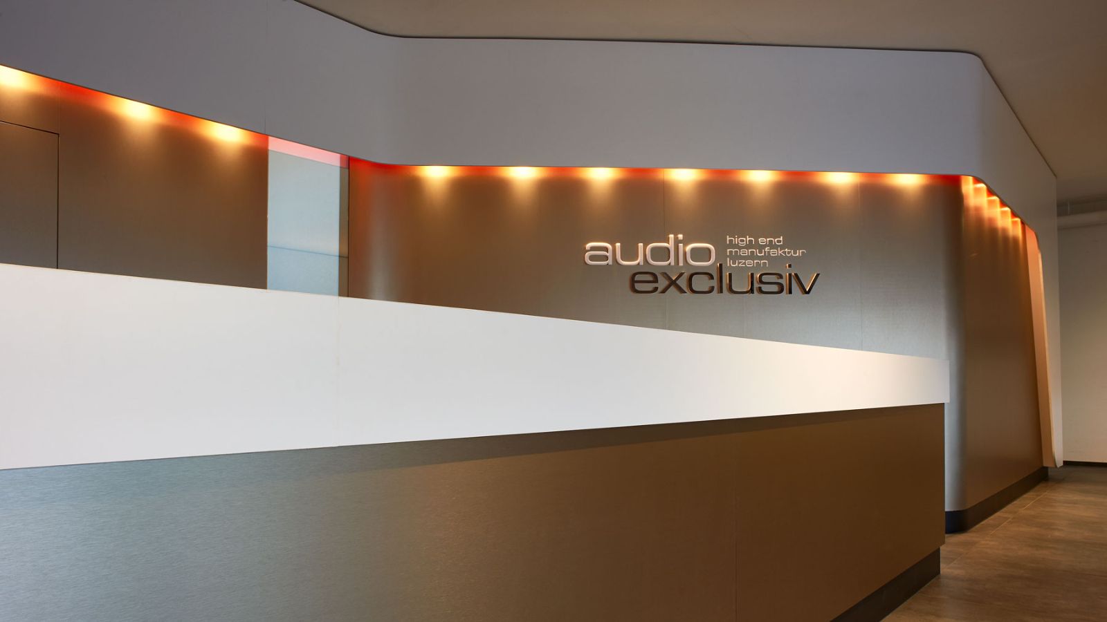 Showroom Werkstatt 3 - Audio Exclusiv AG - Innenarchitektur Design - DOBAS AG © Argolite.jpg