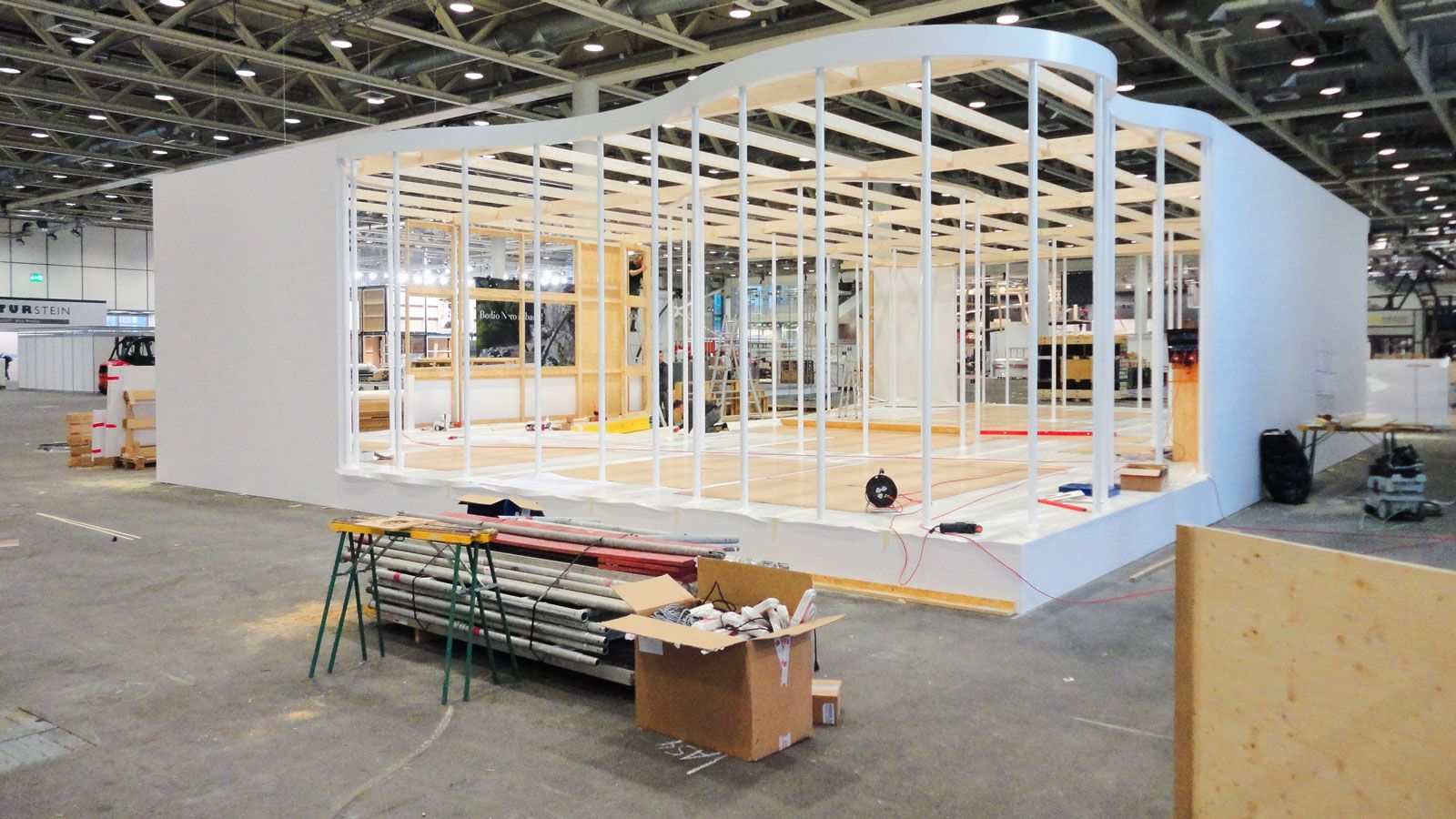 Baustelle Messestand Swissbau 2014 3 - Argolite - Messebau - DOBAS AG.jpg