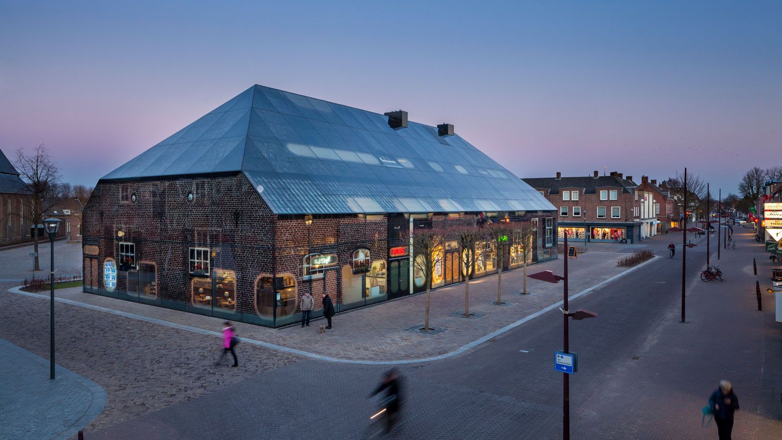 Glass Farm 130201 - MVRDV © Daria Scagliola + Stijn Brakkee.jpg