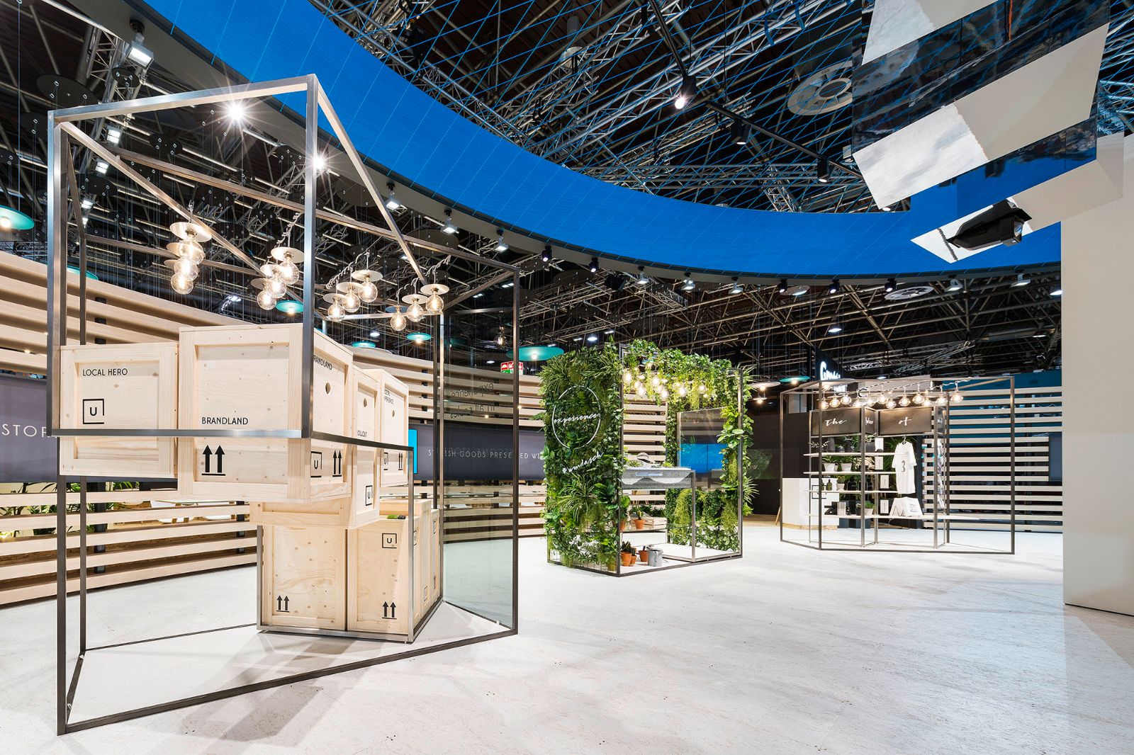 Messestand 3 - umdasch EuroShop 2020 - Innenarchitektur Design - DOBAS AG © umdasch.jpg