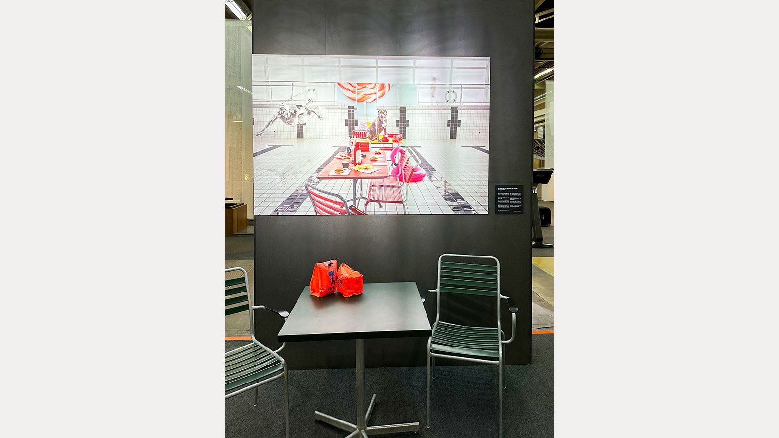 Interspace 1 – Neubad Lucerne: «In the space of time, the colourful past fades away» © HFTG Zwischenraum Neubad - Projektauftrag Messestand - HFTG - neue raeume 2024.jpg