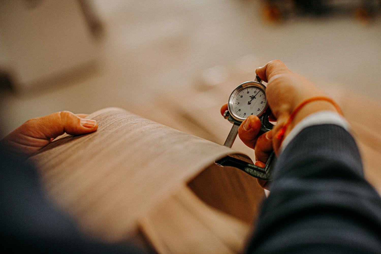 Furnier 2 - Roser AG - Innenarchitektur Umsetzung - DOBAS AG © Roser AG.jpg