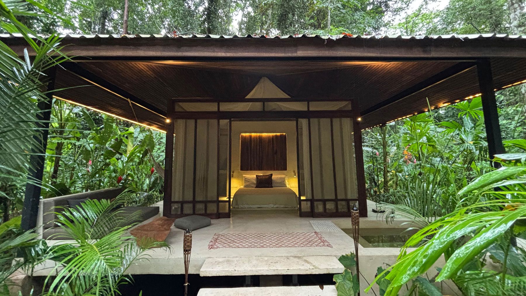 Puerto Viejo Hotel Bungalow - Reisejournal Carolin Kotte - DOBAS.jpg