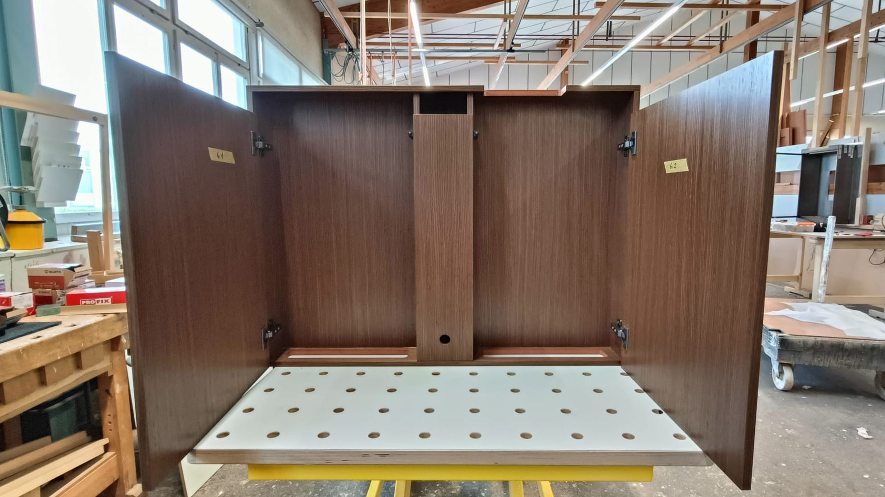 Produktion Innenarchitektur 5 - Retailer Luxussegment London - Innenarchitektur Umsetzung - DOBAS.jpg