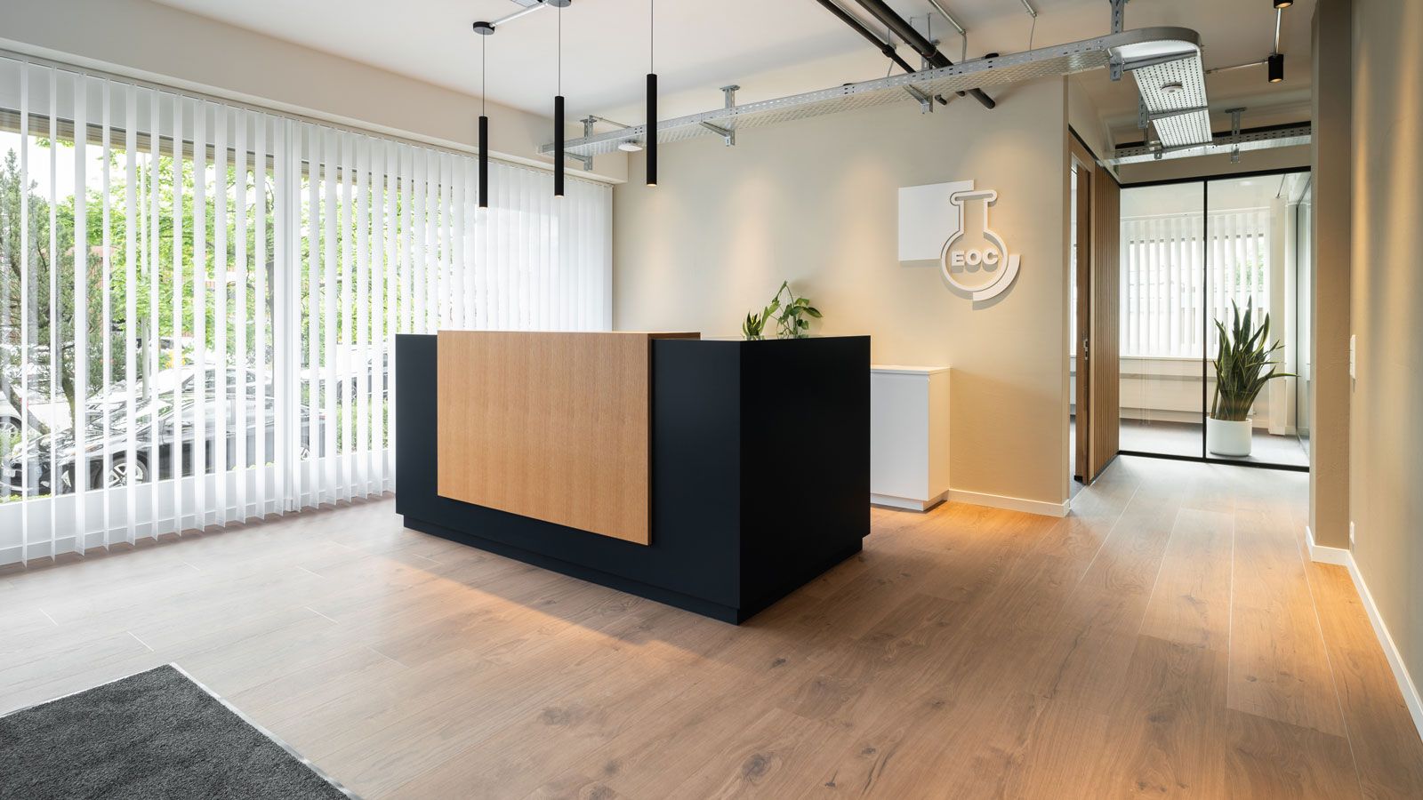 Empfang - EOC Einkauf AG - Innenarchitektur Design Umsetzung - DOBAS AG © Simon Meyer.jpg