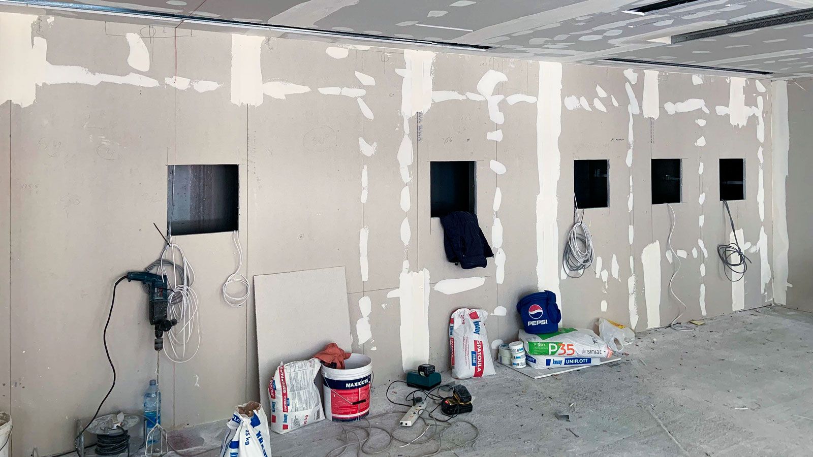 Baustelle Boutique 2 - Stephanides - Ladenbau - DOBAS AG.jpg